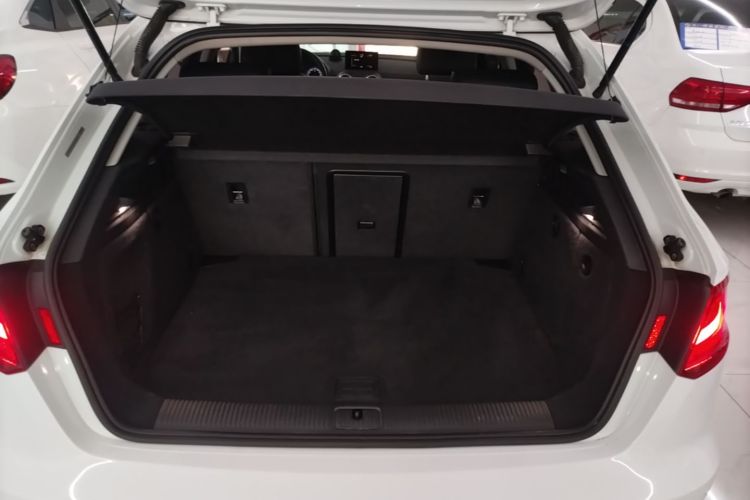 Audi A3 2015 car image #19