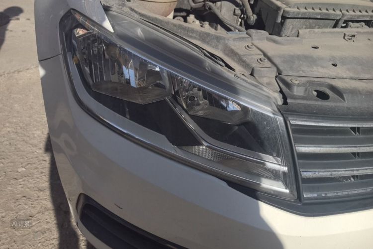 Volkswagen Santana 2016 car image #8