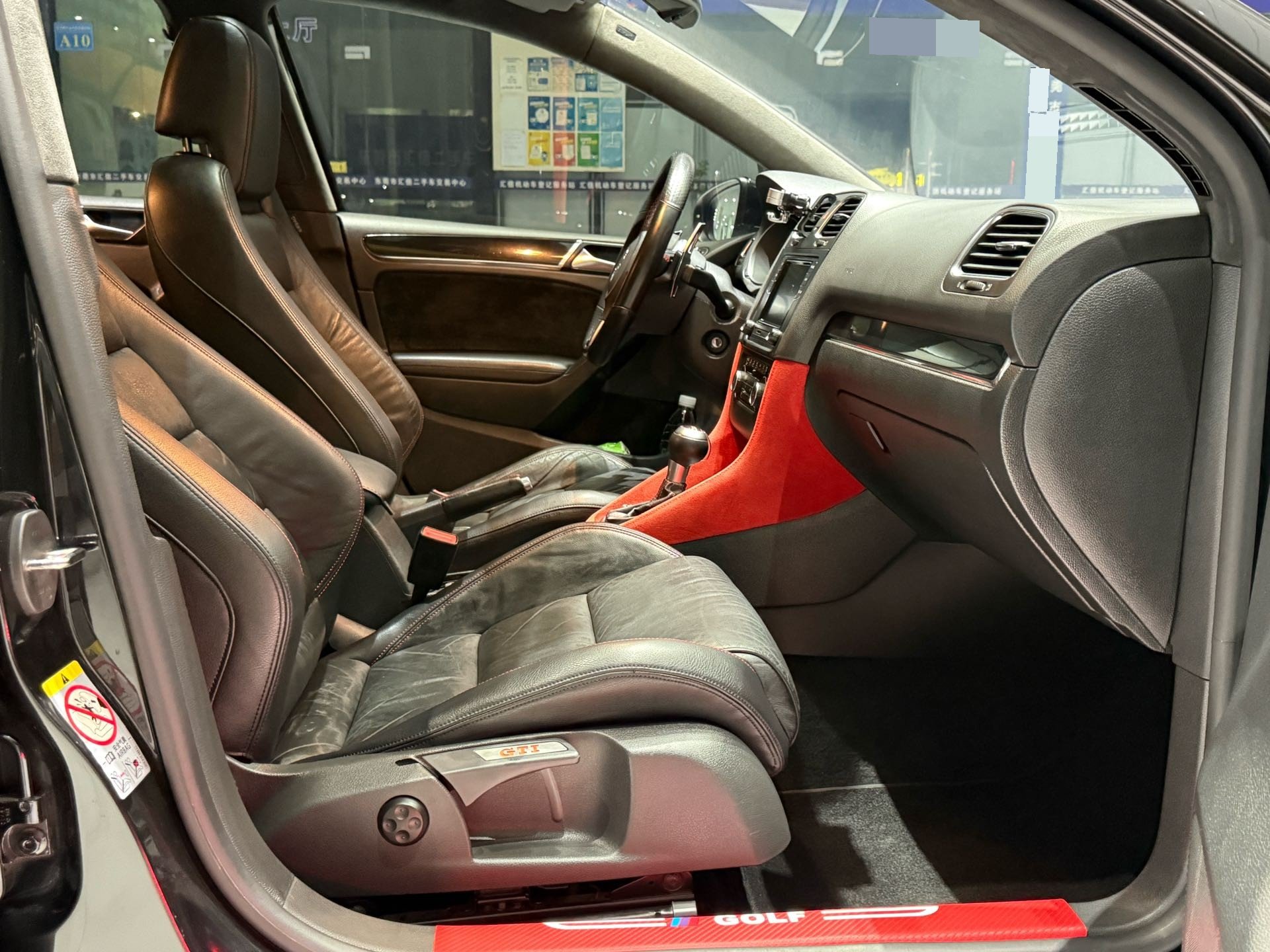 Volkswagen GolfGTI 2012 immagine di auto #5