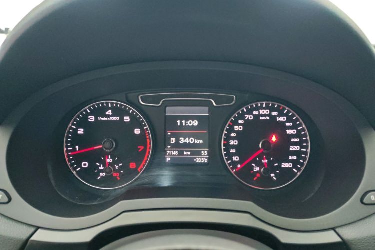 Audi Q3 2016 #12 Audi Q3 2016 car image #12