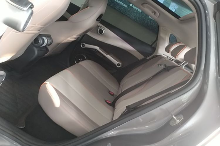 BYD Yuan Plus 2024 immagine di auto #13
