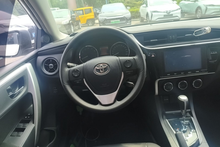 Toyota Corolla 2019 #11 Toyota Corolla 2019 car image #11