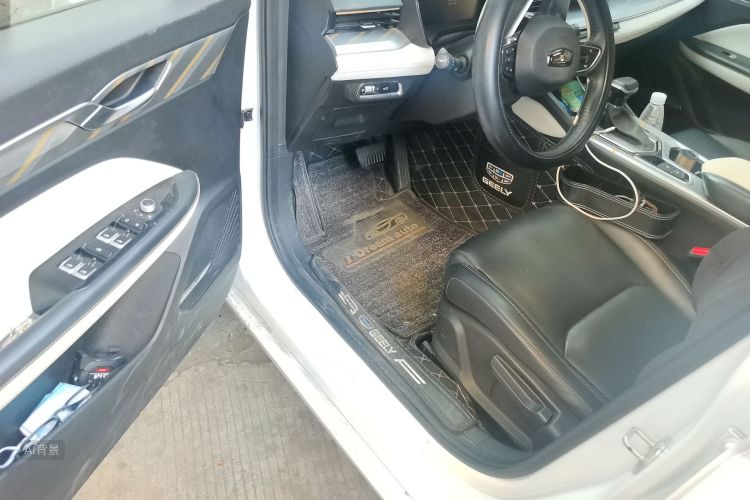 GEELY Emgrand L 2022 immagine di auto #18