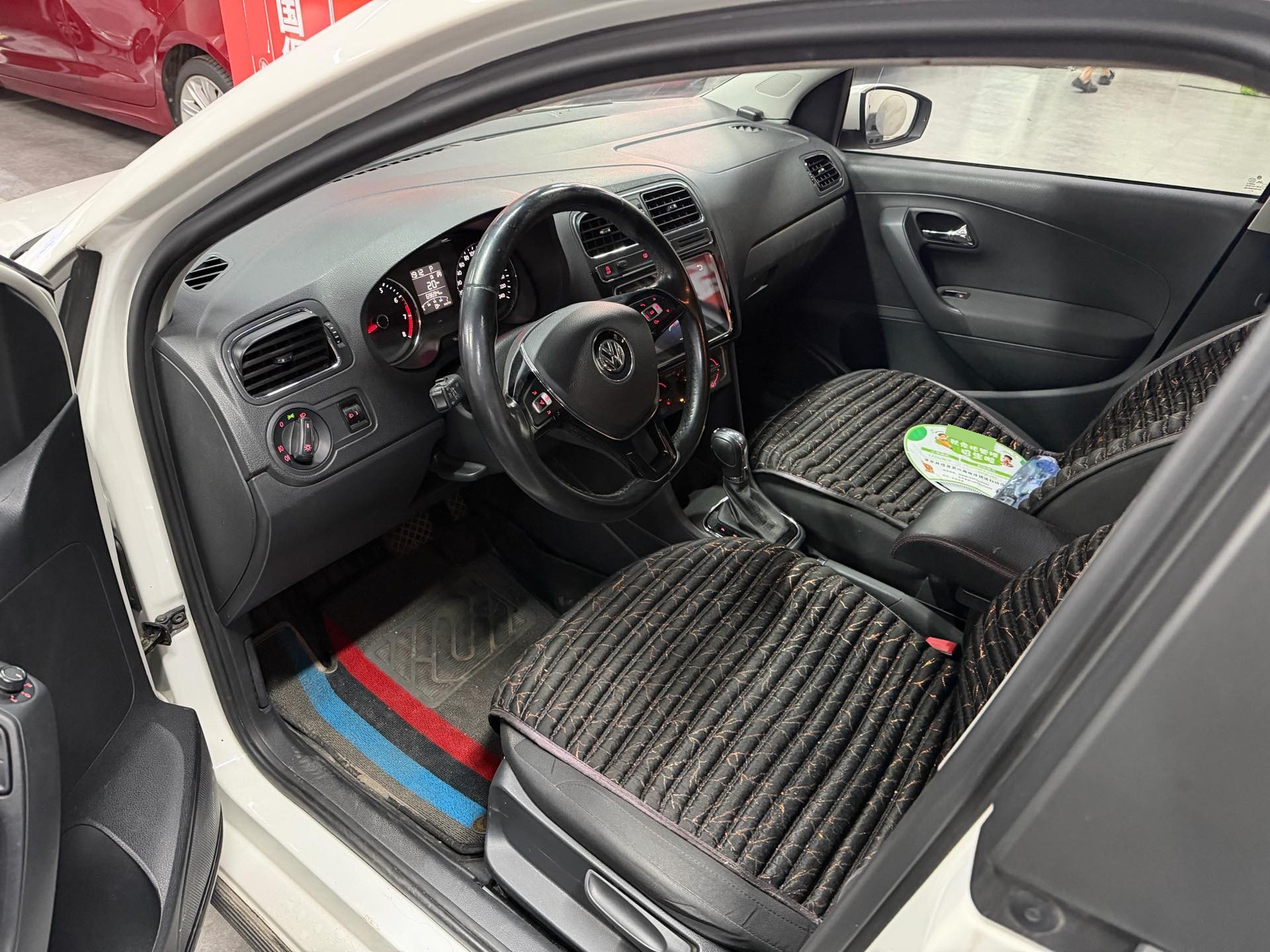 Volkswagen Polo 2019 #3 Volkswagen Polo 2019 car image #3
