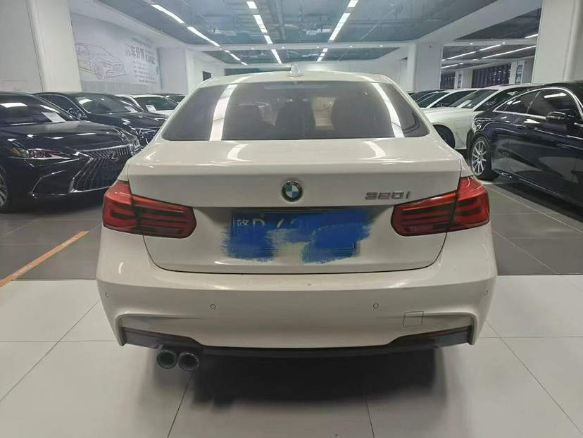 BMW 3 Series 2018 imagen de coche #5