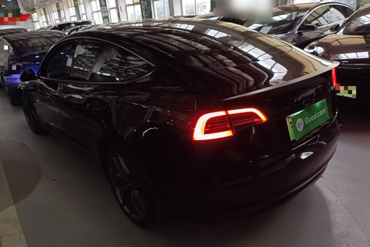 Tesla Model 3 2022 car image #7