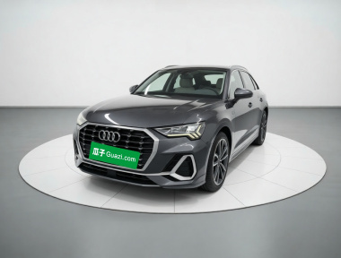Audi Q3 2021 Audi Q3 2021 immagine di auto