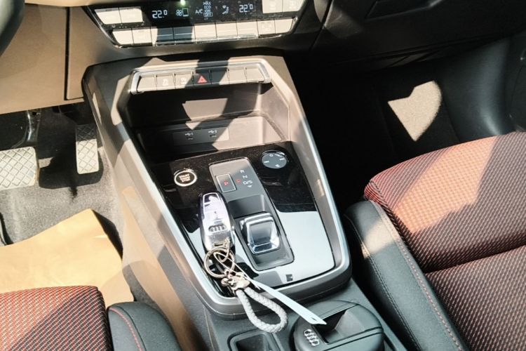 Audi A3 2021 immagine di auto #14