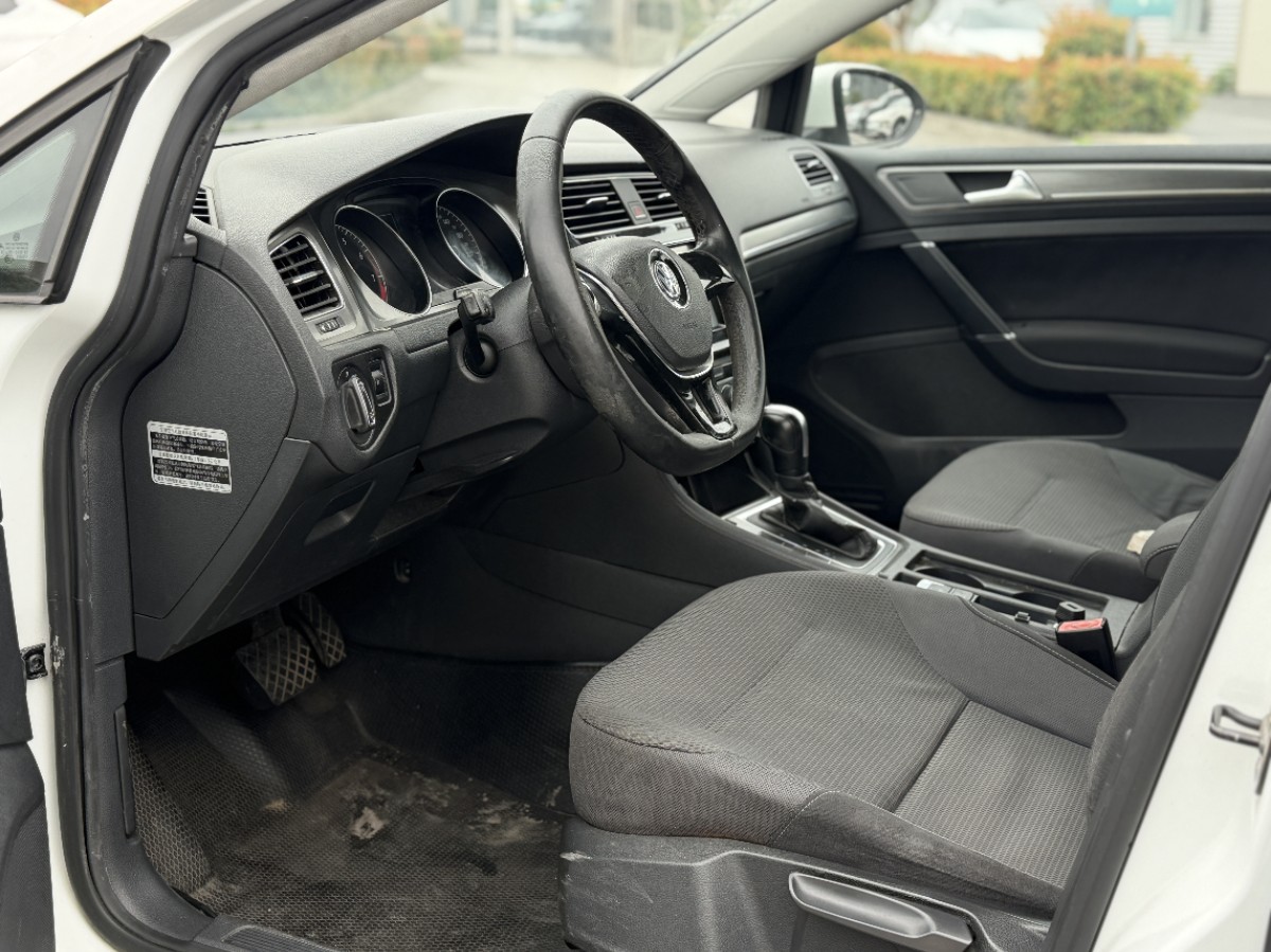 Volkswagen Golf 2014 car image #3