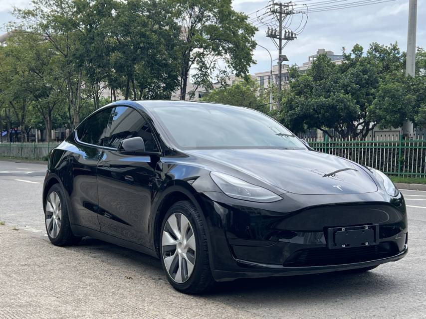 Tesla Model Y 2022 #3 Tesla Model Y 2022 car image #3