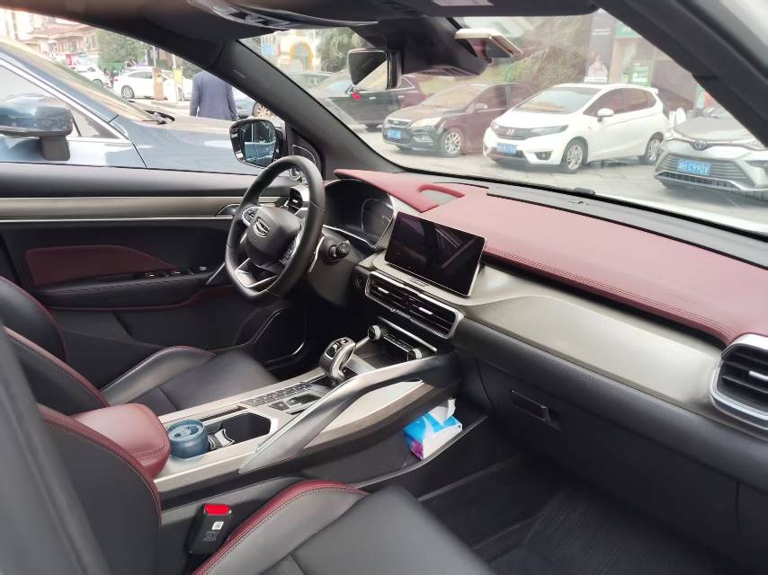 GEELY Coolray 2018 #3 GEELY Coolray 2018 صورة سيارة #3
