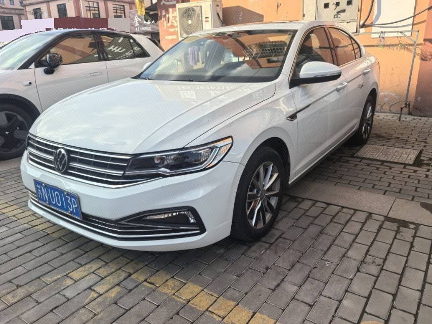 2021 immagine di auto 