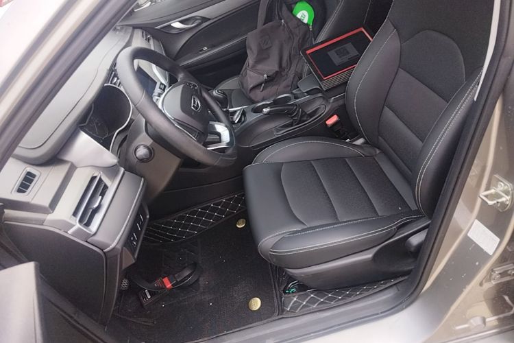 GEELY Emgrand 2021 car image #15