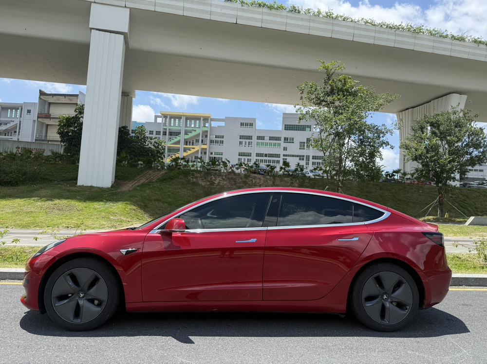 Tesla Model 3 2020 #4 Tesla Model 3 2020 صورة سيارة #4