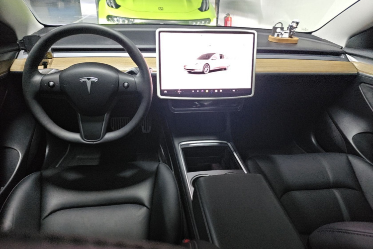 Tesla Model 3 2023 #10 Tesla Model 3 2023 car image #10