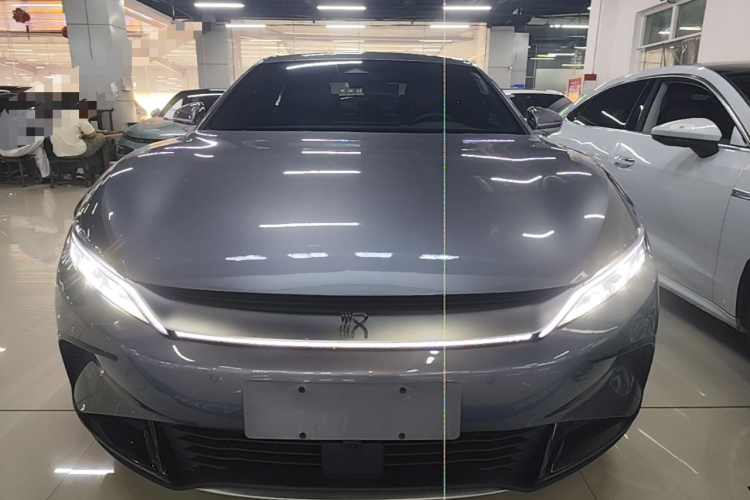 BYD Han 2023 car image #3