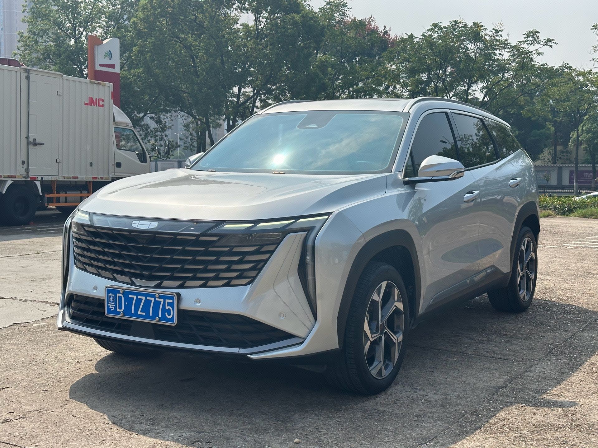 GEELY Boyue L 2023 car image 