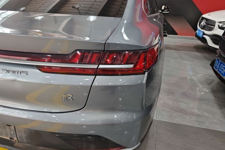 BYD Han 2022 car image #8