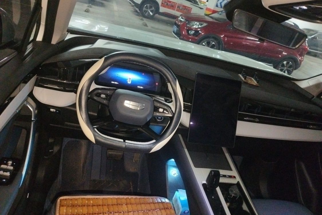 GEELY Boyue L 2025 #22 GEELY Boyue L 2025 car image #22