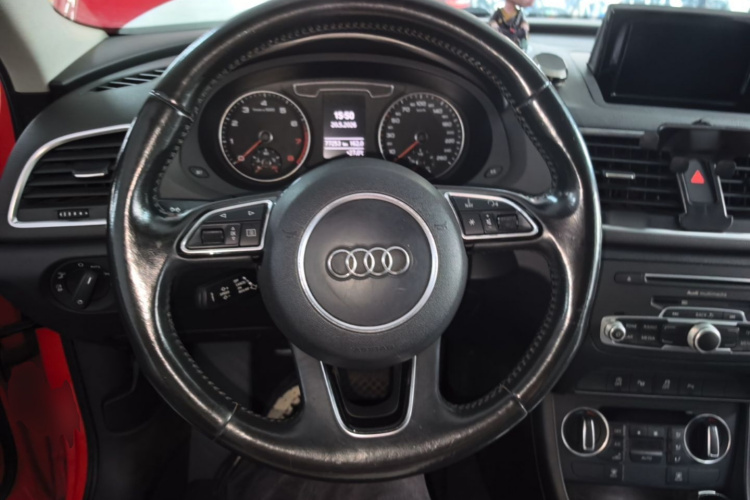 Audi Q3 2016 #11 Audi Q3 2016 car image #11