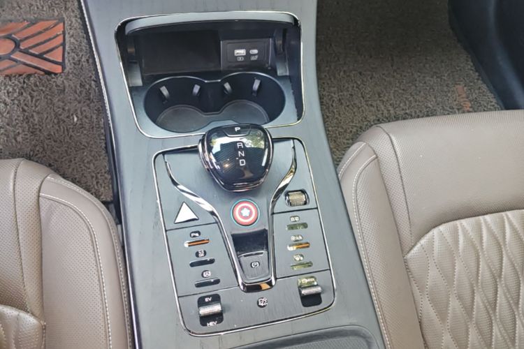BYD Han 2022 #14 BYD Han 2022 car image #14