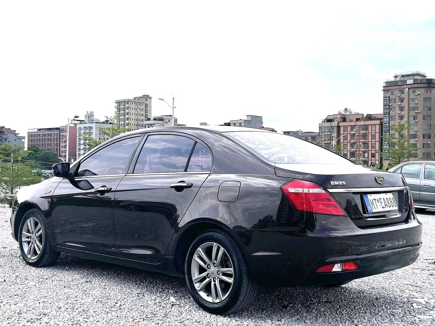 GEELY Emgrand 2017 image de voiture #3