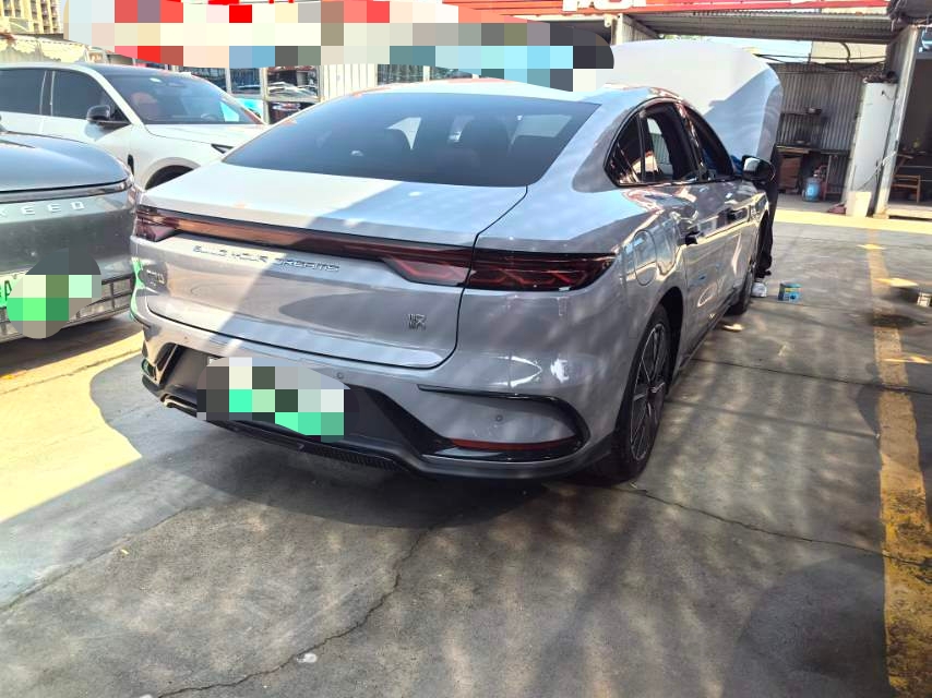 BYD Han 2024 car image #8