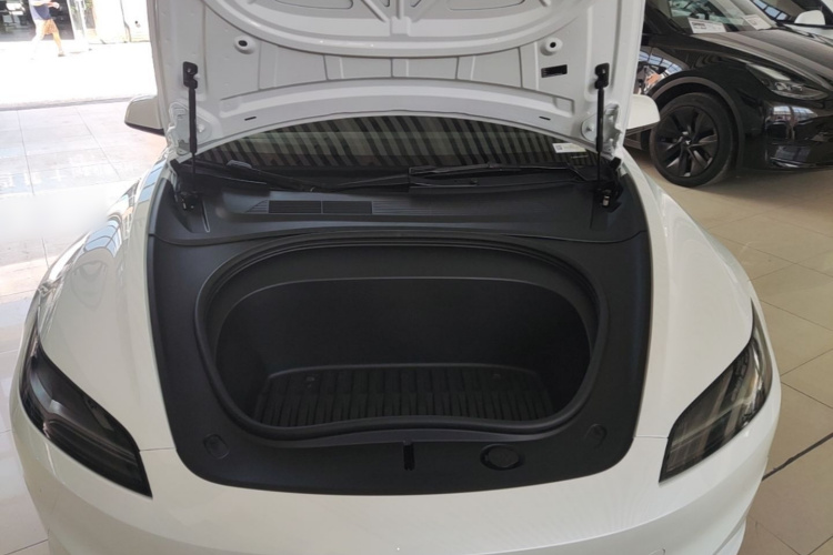 Tesla Model 3 2024 #20 Tesla Model 3 2024 car image #20