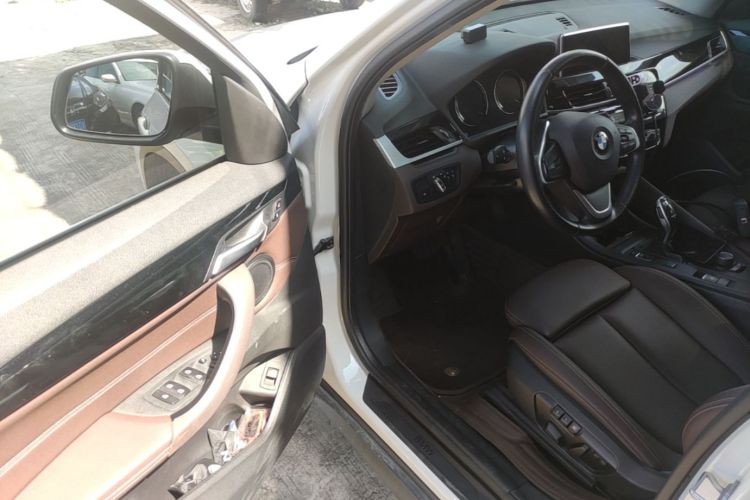 BMW X1 2020 car image #16