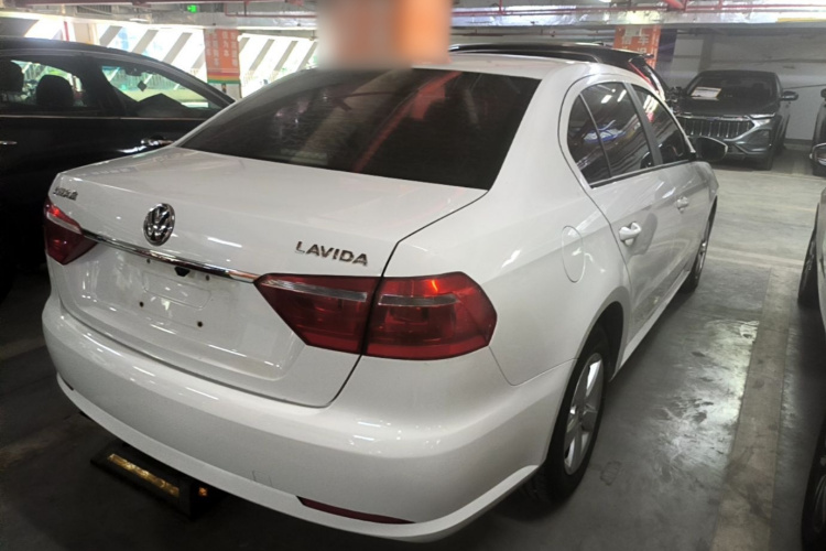 Volkswagen Lavida 2017 car image #7