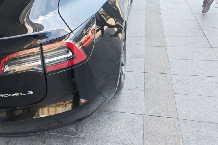 Tesla Model 3 2020 car image #8