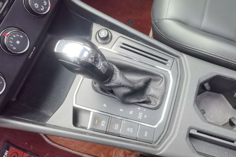 Volkswagen Lavida 2021 car image #14