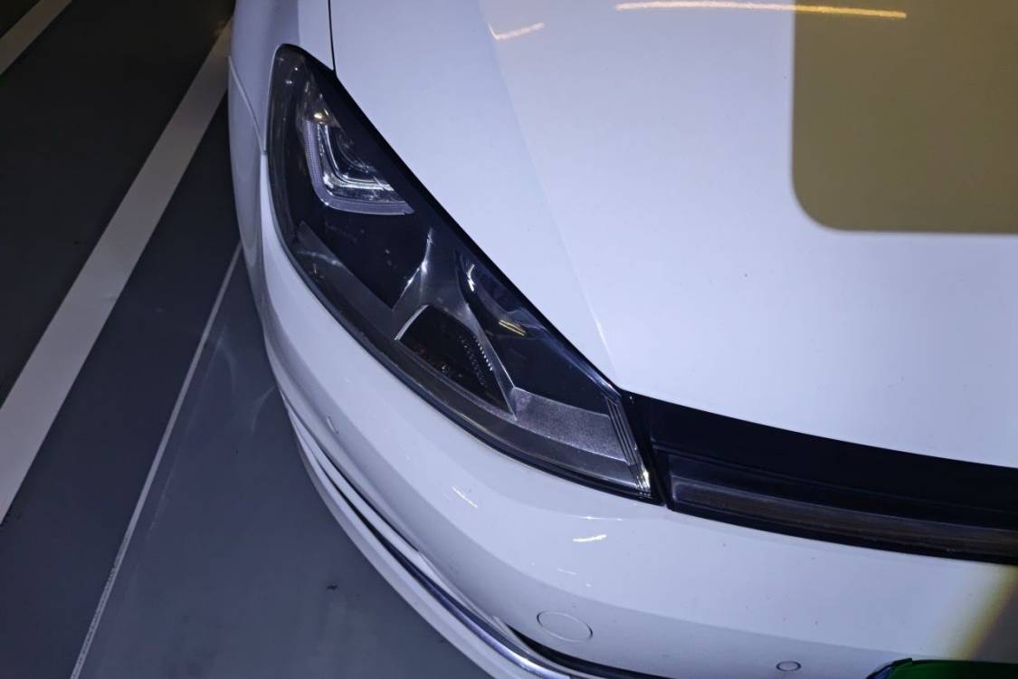 Volkswagen Golf 2017 car image #7