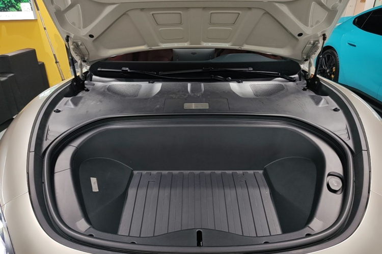 MI SU7 2024 immagine di auto #20