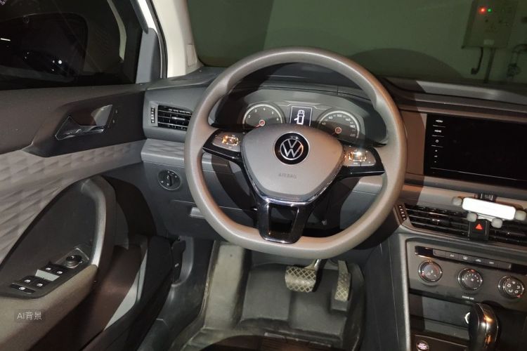 Volkswagen Tharu 2020 car image #12