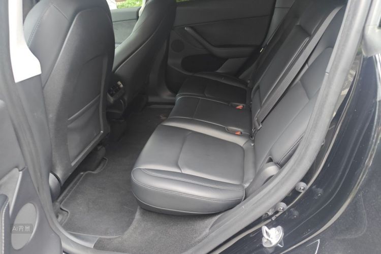 Tesla Model Y 2023 #19 Tesla Model Y 2023 car image #19