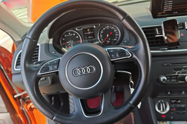Audi Q3 2016 #11 Audi Q3 2016 car image #11
