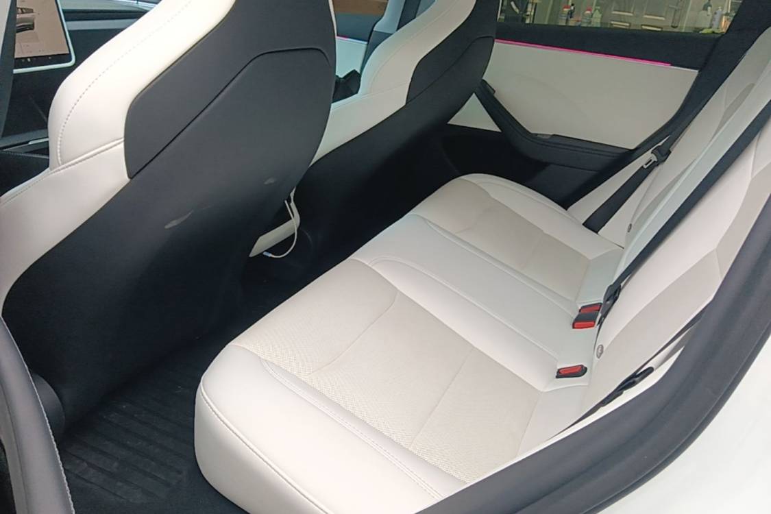 Tesla Model 3 2024 #13 Tesla Model 3 2024 car image #13