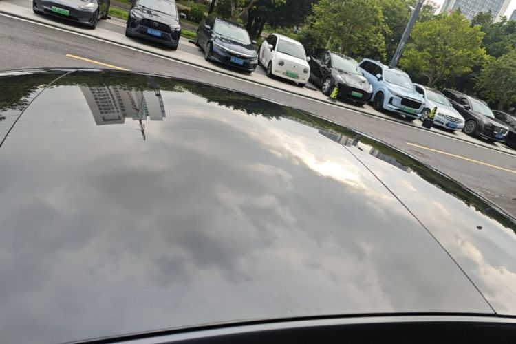 Tesla Model 3 2022 car image #25