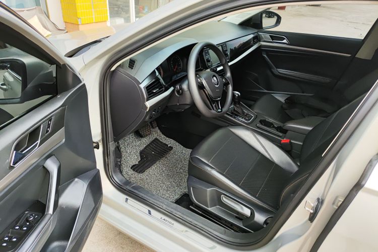 Volkswagen Lavida 2019 #16 Volkswagen Lavida 2019 car image #16