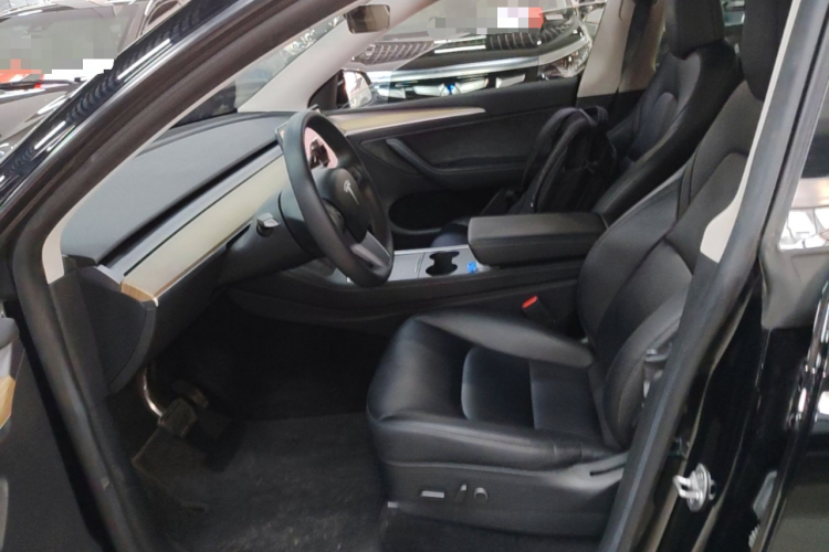 Tesla Model Y 2023 #15 Tesla Model Y 2023 car image #15