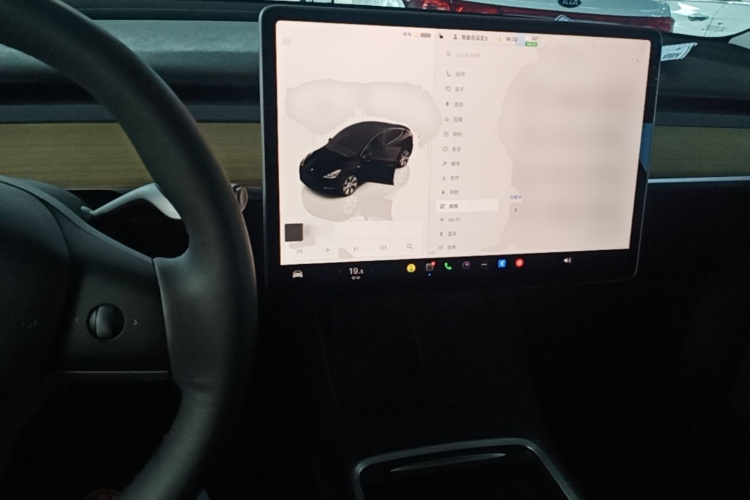 Tesla Model Y 2023 #10 Tesla Model Y 2023 car image #10