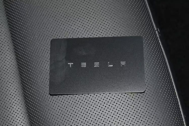 Tesla Model 3 2024 #14 Tesla Model 3 2024 car image #14