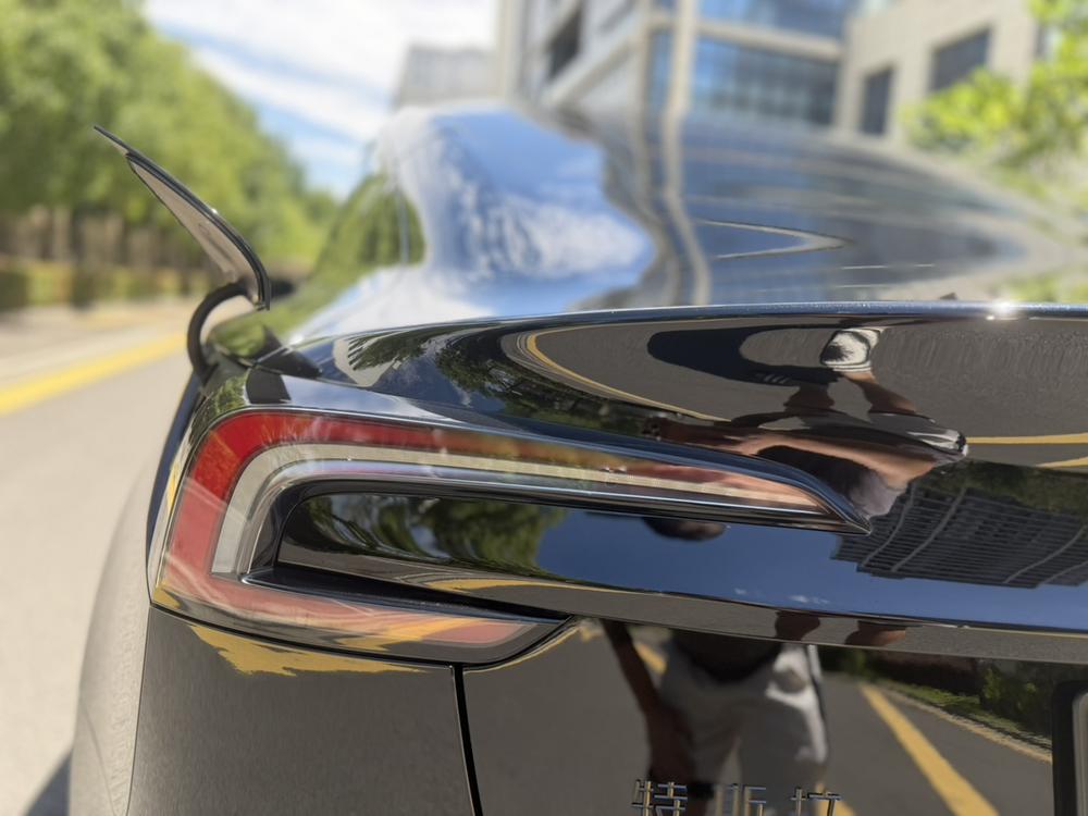 Tesla Model 3 2026 immagine di auto #8