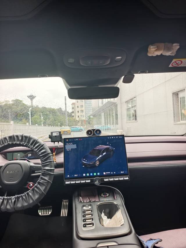 2025 car image #6