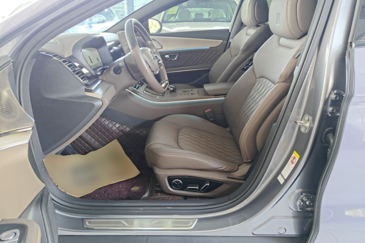 BYD Han 2023 car image #15