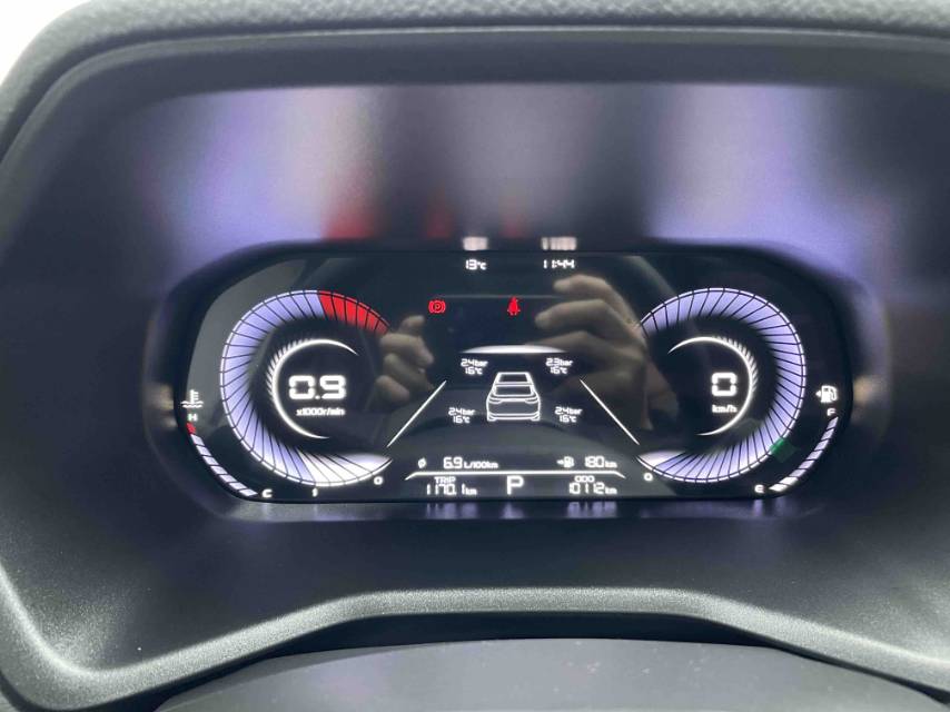 GEELY Emgrand 2024 car image #11