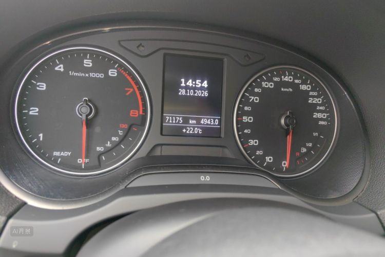 Audi A3 2018 immagine di auto #14