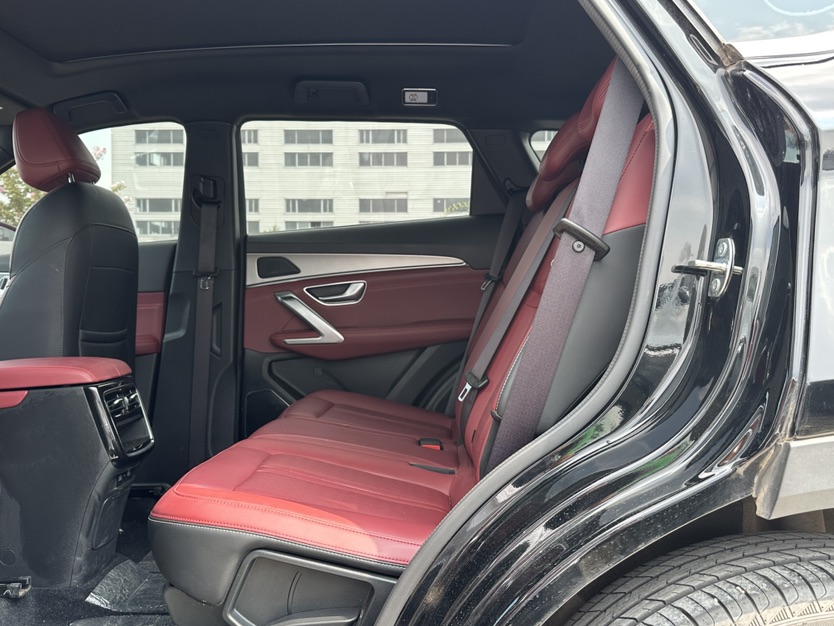 Jetour X70 PLUS 2025 #7 Jetour X70 PLUS 2025 car image #7