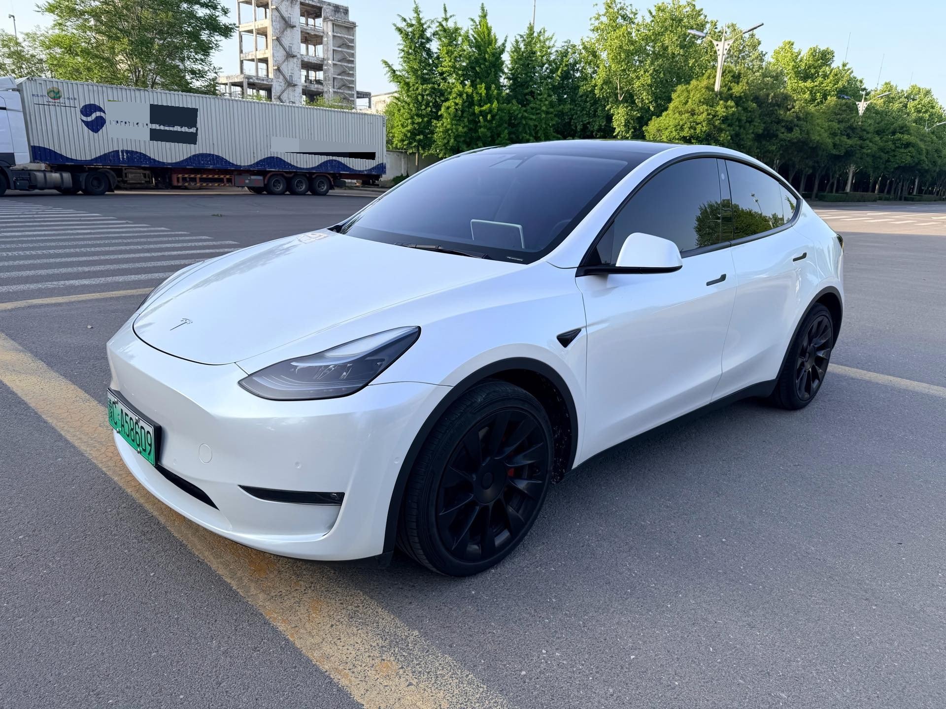 Tesla Model Y 2021 car image 